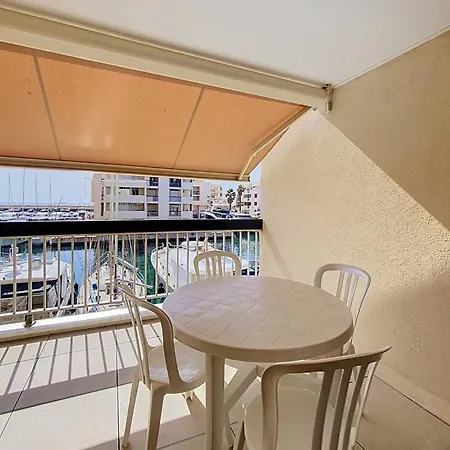 T2 3 Etoiles A La Faviere Avec Piscine Et Parking - Fr-1-610-4 Apartmán *